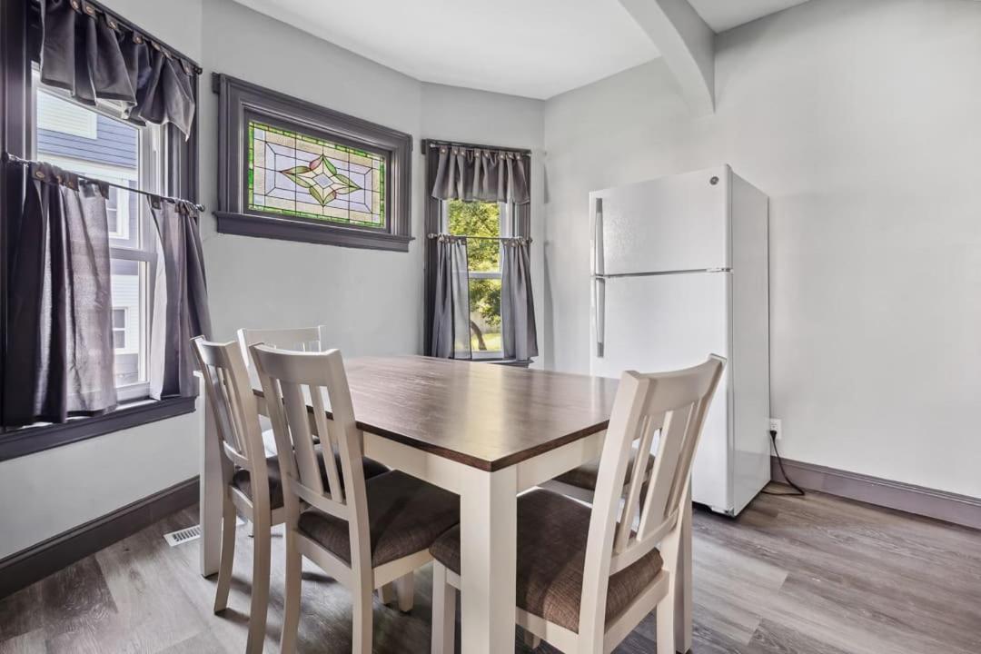 Spacious 6Br 2Ba Minutes For The Falls & Casino Niagarafallen Exteriör bild