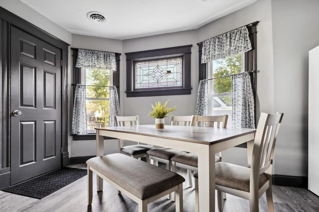 Spacious 6Br 2Ba Minutes For The Falls & Casino Niagarafallen Exteriör bild
