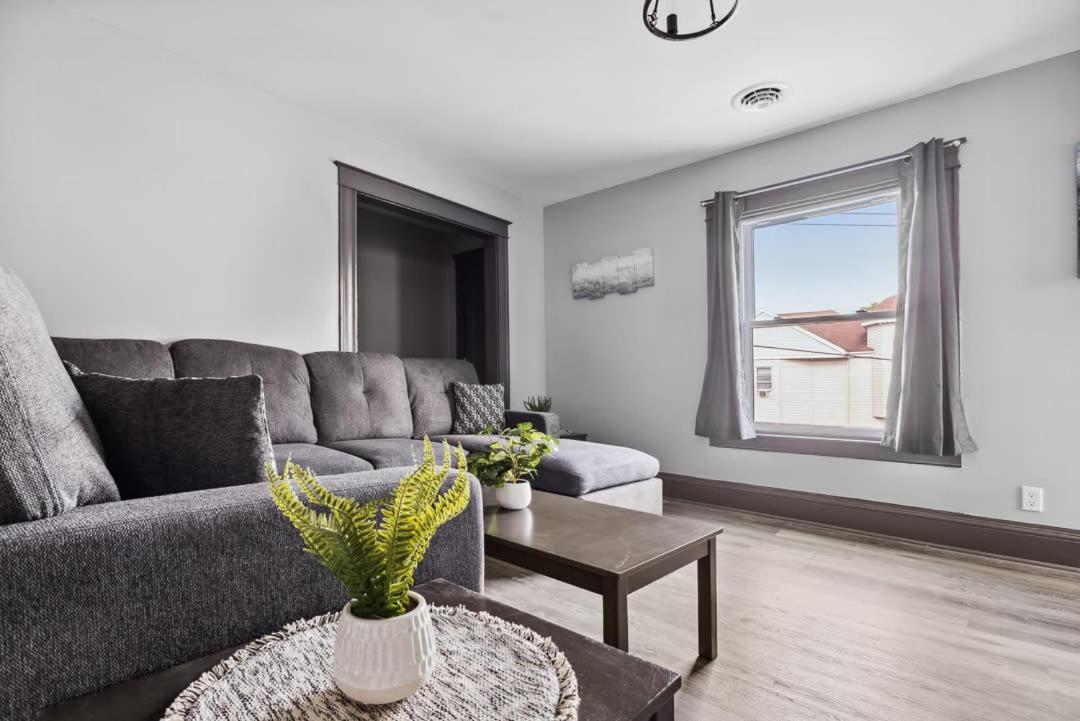 Spacious 6Br 2Ba Minutes For The Falls & Casino Niagarafallen Exteriör bild