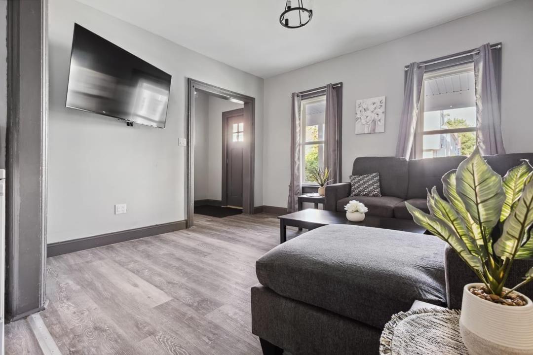 Spacious 6Br 2Ba Minutes For The Falls & Casino Niagarafallen Exteriör bild