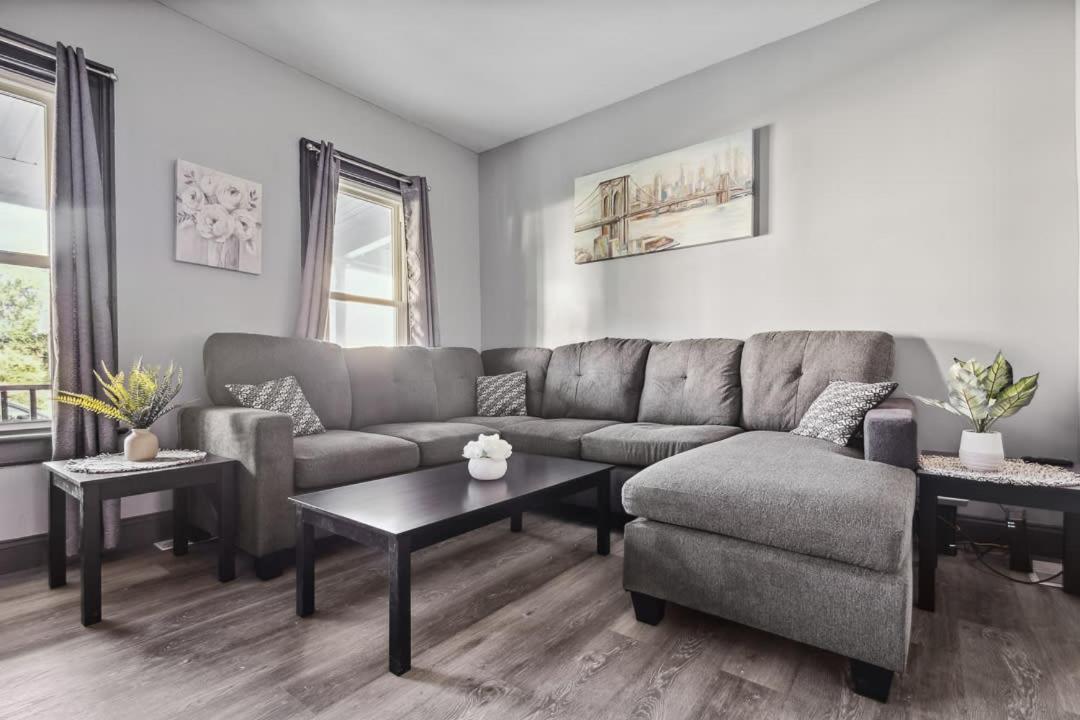 Spacious 6Br 2Ba Minutes For The Falls & Casino Niagarafallen Exteriör bild